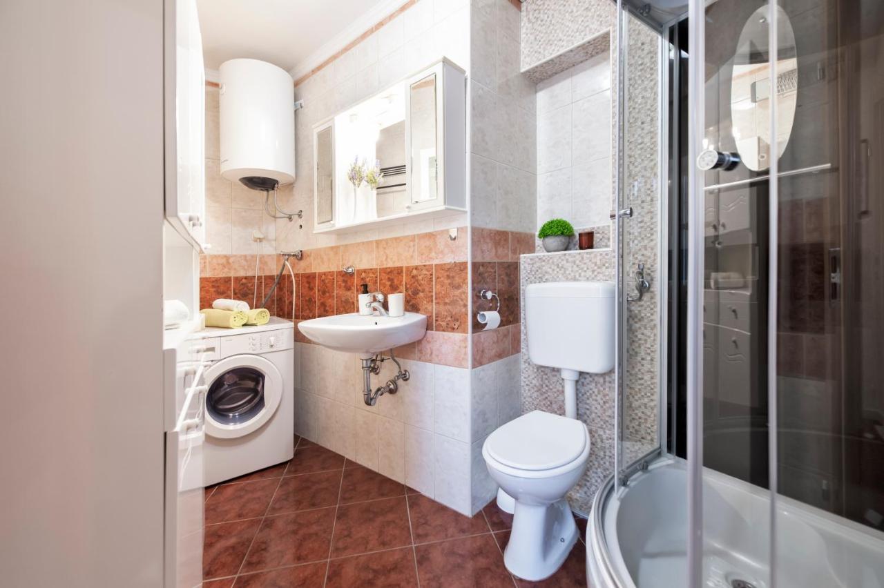 Ap Downtown Apartment Rovinj Eksteriør bilde