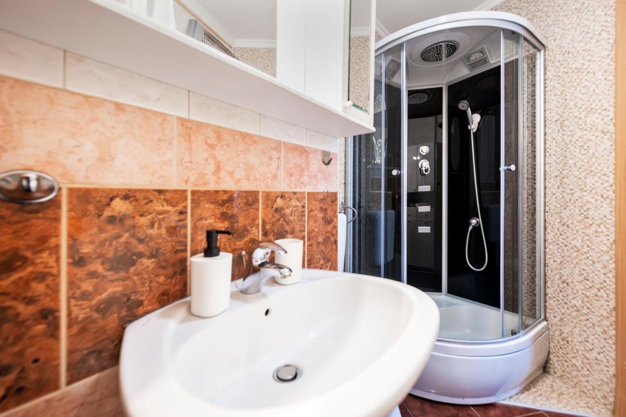 Ap Downtown Apartment Rovinj Eksteriør bilde