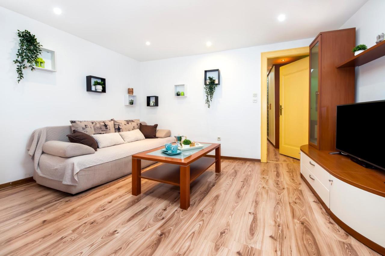 Ap Downtown Apartment Rovinj Eksteriør bilde